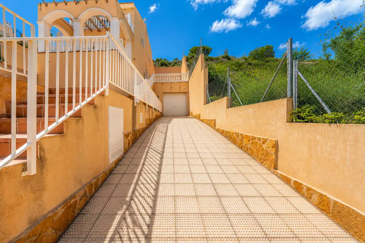 Casa pareada con terraza en venta en Carrer d'Oriola, imagen 34