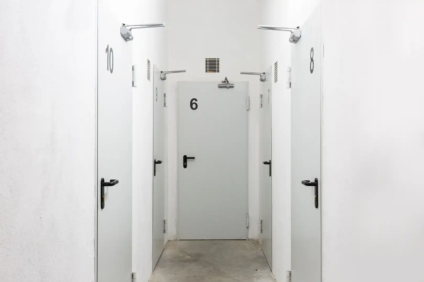 Individual with lift to rent in Carrer del Molí d'En Saborit 8, imagen 4