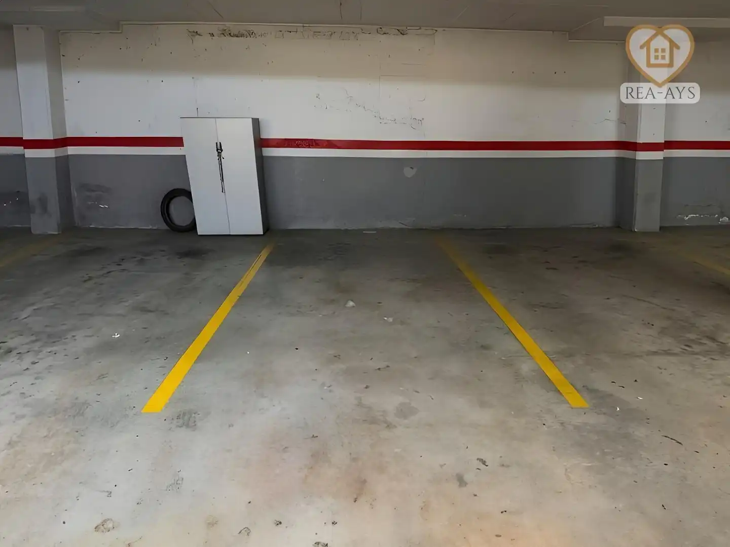 Parkplatz von Wohnung mieten mit Kaufoption in Vallirana mit Heizung, Ofen und Internet