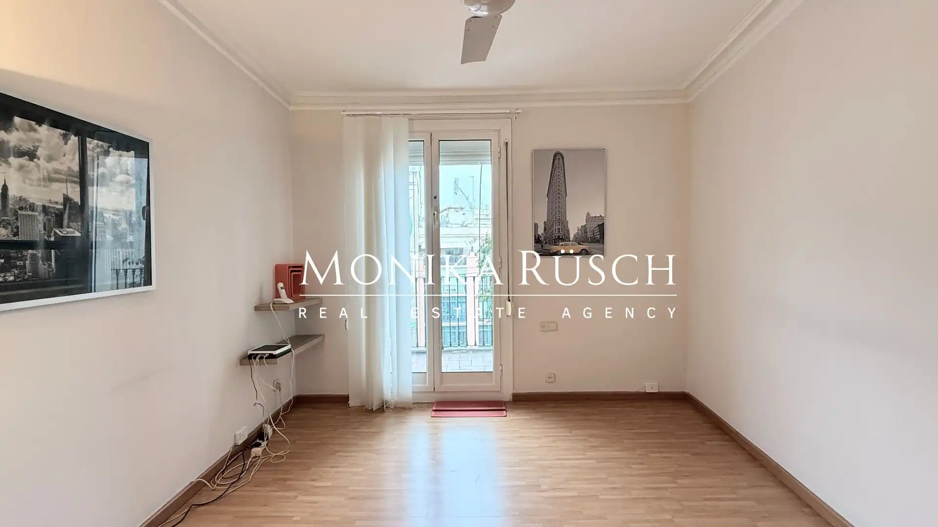 Living room of Flat for sale in Barcelona  with Air Conditioner and Heating