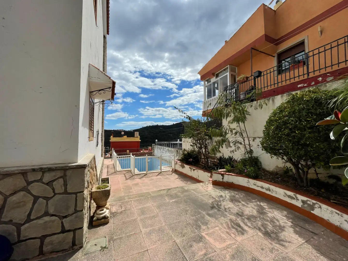 Vista exterior de Casa o chalet en venta en La Vall d'Uixó con Jardín privado, Terraza y Piscina