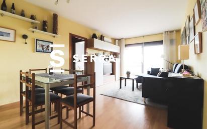 Living room of Flat for sale in Vilanova i la Geltrú  with Air Conditioner, Heating and Terrace