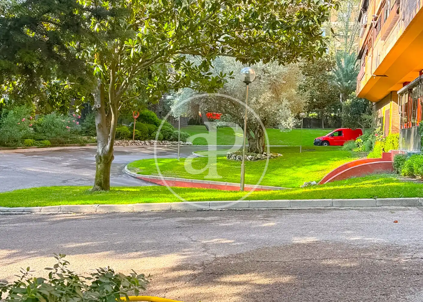 Parking de Piso en venta en Fuencarral - El Pardo
