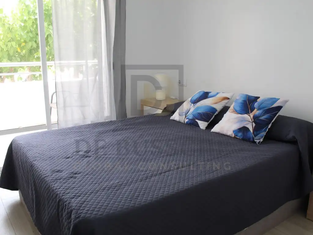 Habitación de Apartamento en venta en Pilar de la Horadada con Aire acondicionado, Piscina y Amueblado