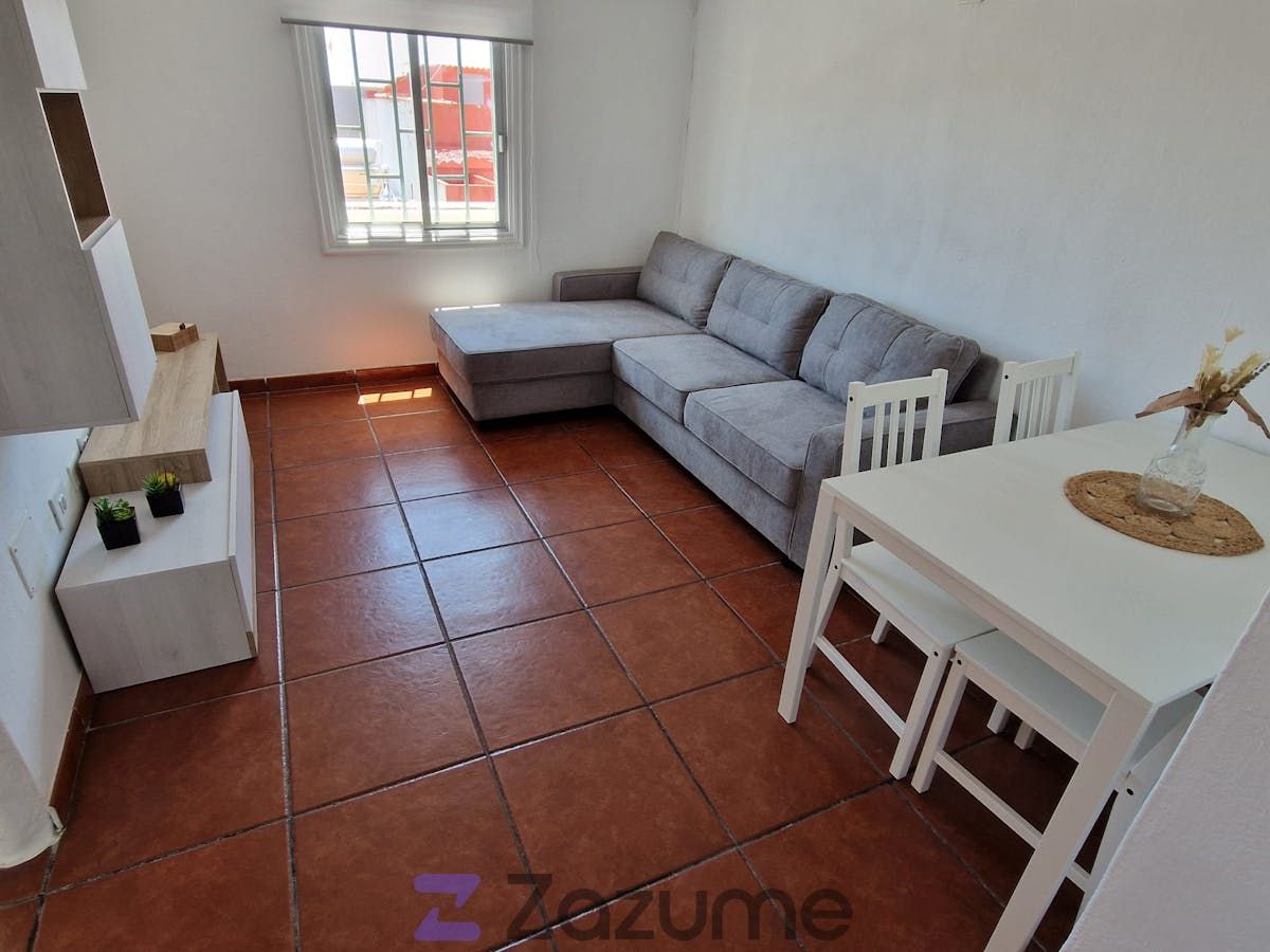 Living room of Flat to rent in San Cristóbal de la Laguna  with Terrace, Storage room and Furnished