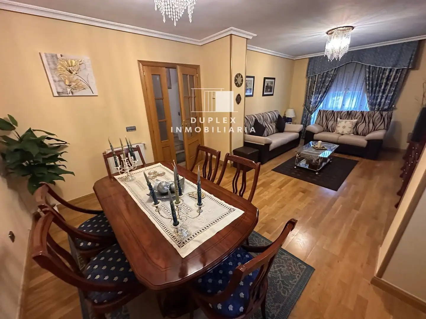 Vista exterior de Casa adosada en venta en Cuenca con Calefacción, Terraza y Amueblado
