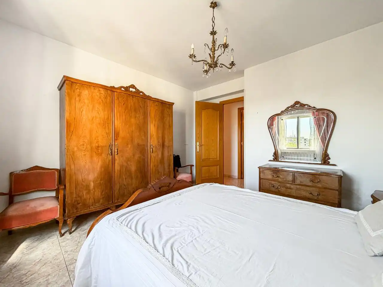 Habitación de Piso en venta en Madrid con Calefacción y Terraza