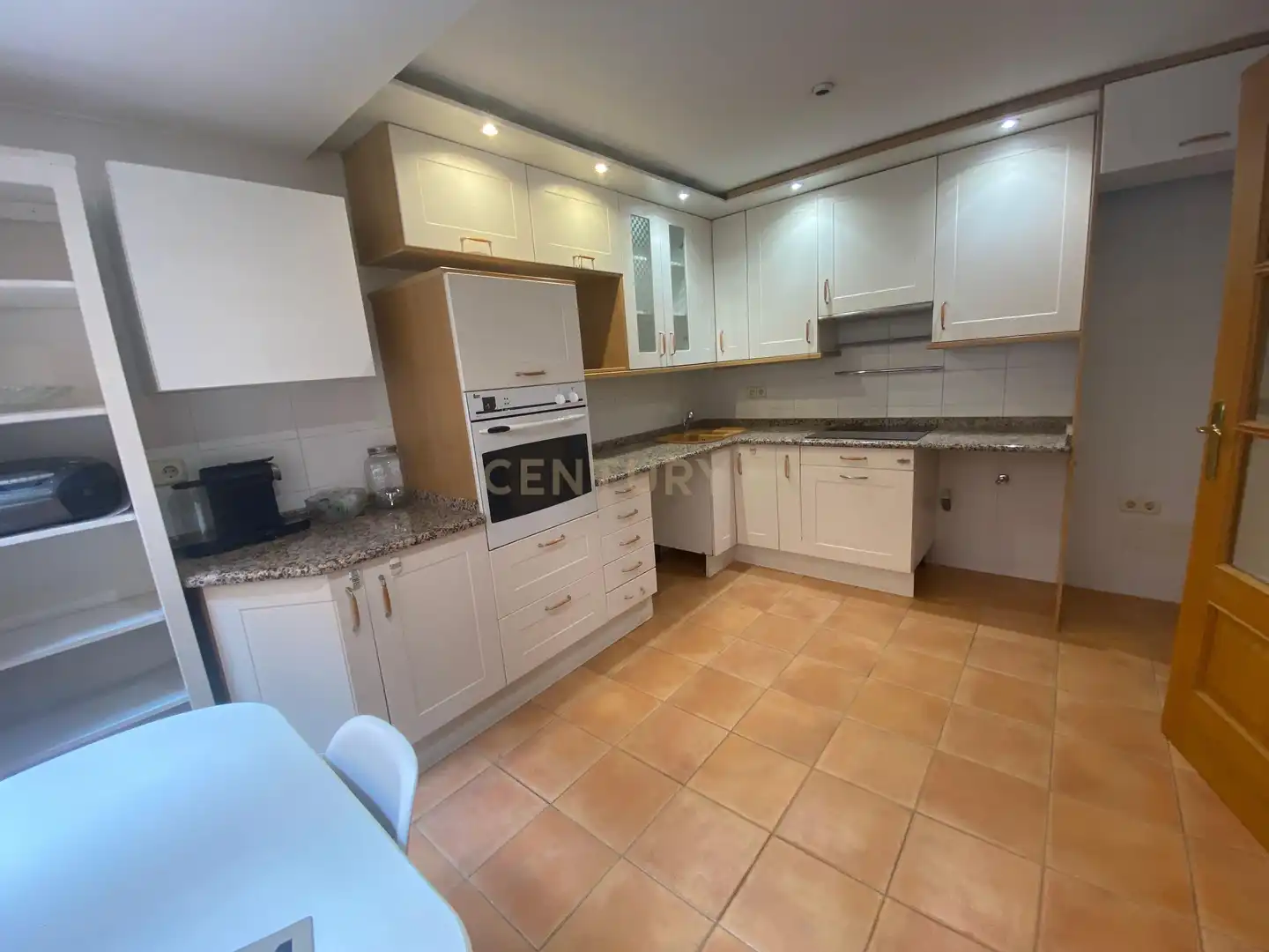 Cocina de Casa o chalet de alquiler en Las Rozas de Madrid con Aire acondicionado, Lavadora y Microondas