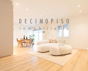 Living room of Flat for sale in Donostia - San Sebastián   with Heating, Terrace and Furnished