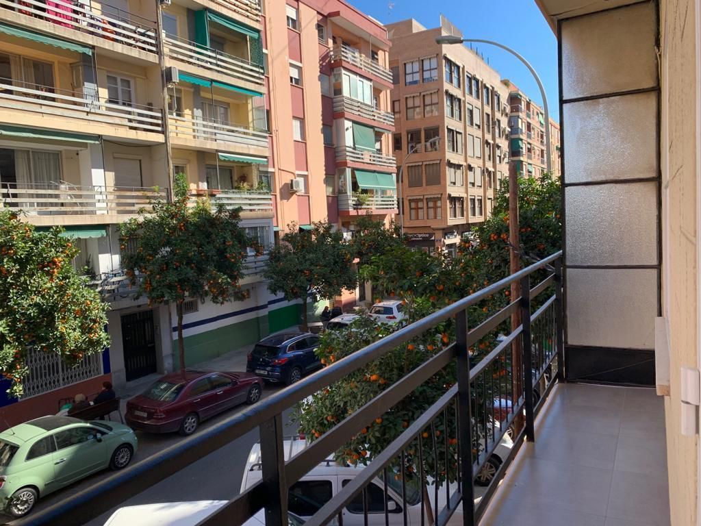 Vista exterior de Piso en venta en  Valencia Capital