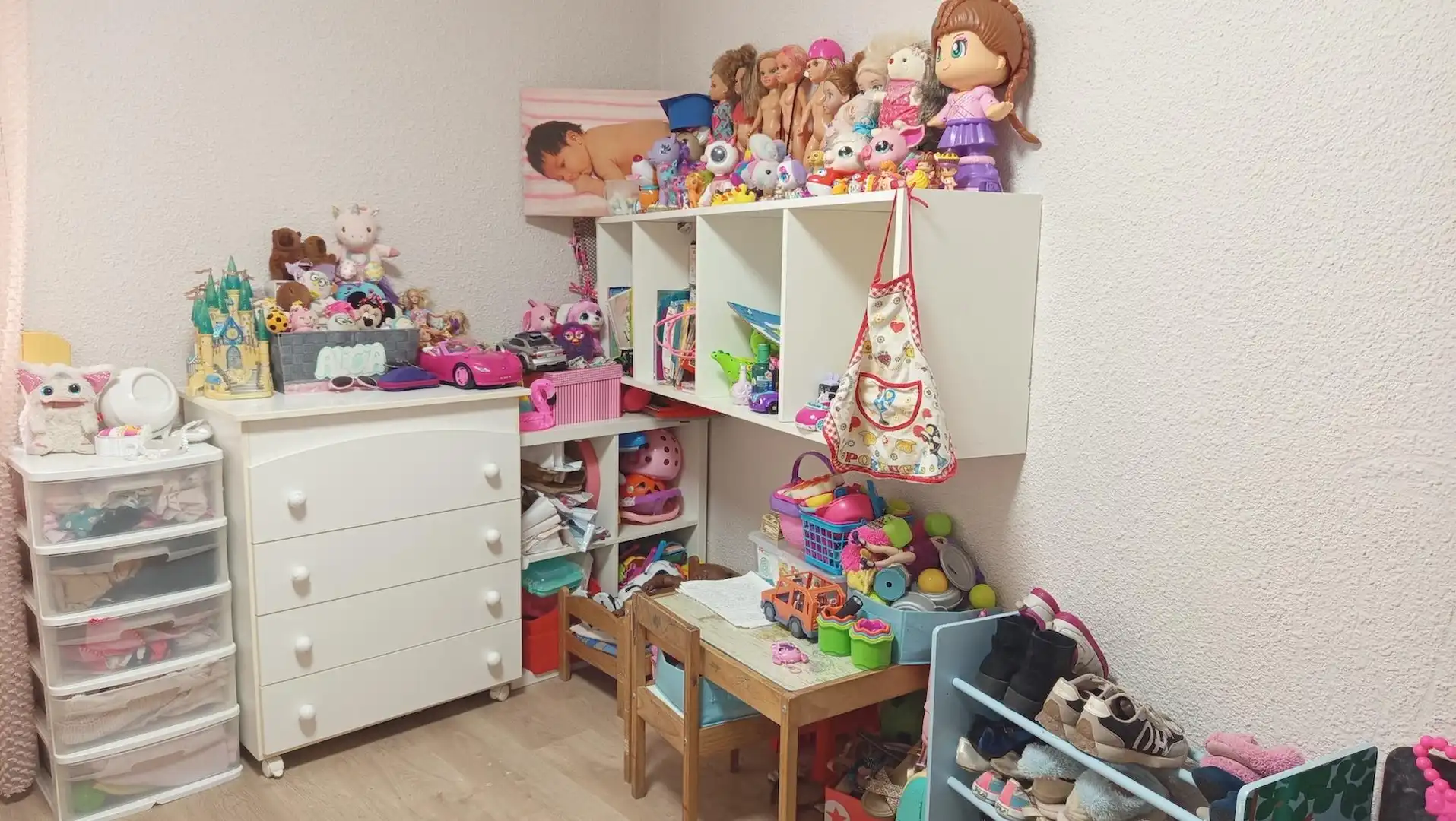 Bedroom of Flat for sale in Zaragoza  with Heating