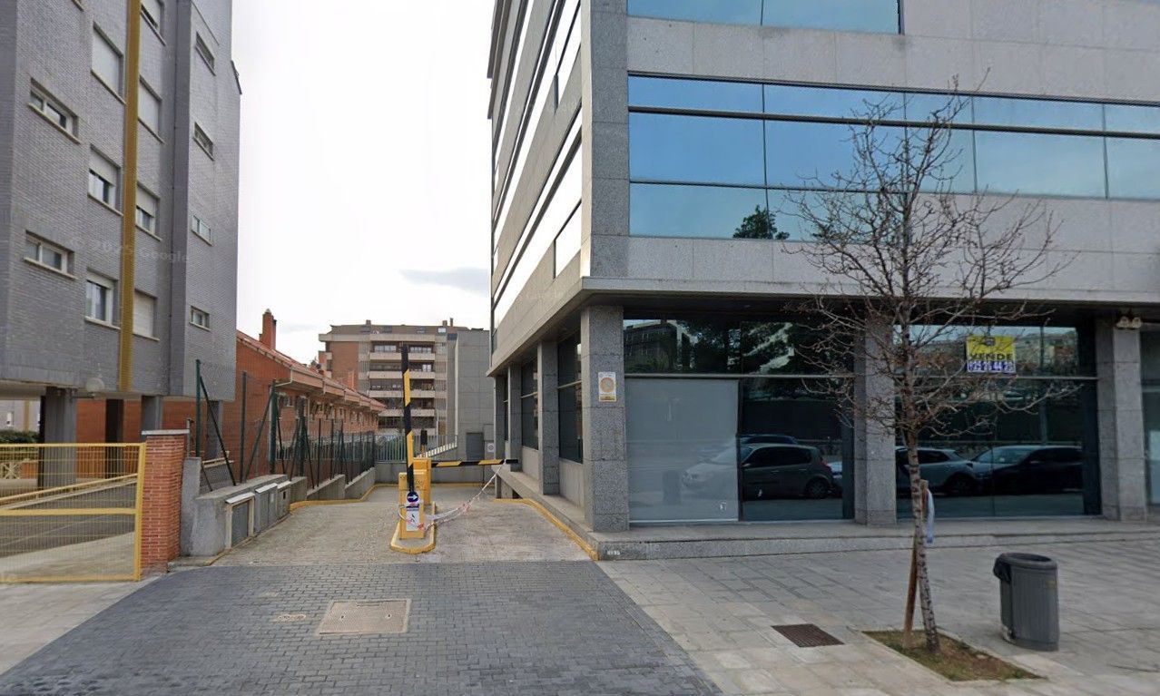 Vista exterior de Garatge en venda en  Toledo Capital