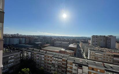 Vista exterior de Pis en venda en Gijón 