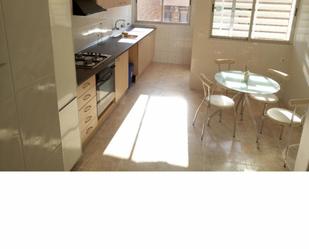 Kitchen of Apartment to rent in  Valencia Capital  with Air Conditioner, Furnished and Oven