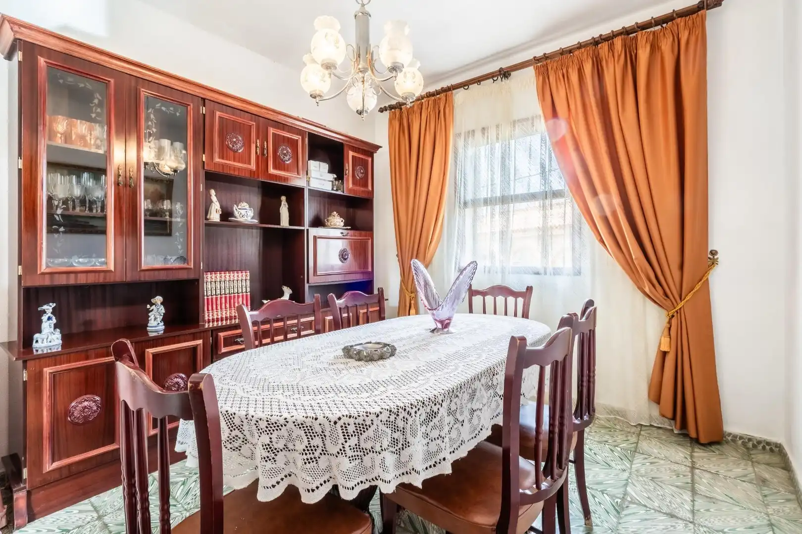 Comedor de Casa adosada en venta en Guía de Isora con Jardín privado y Terraza