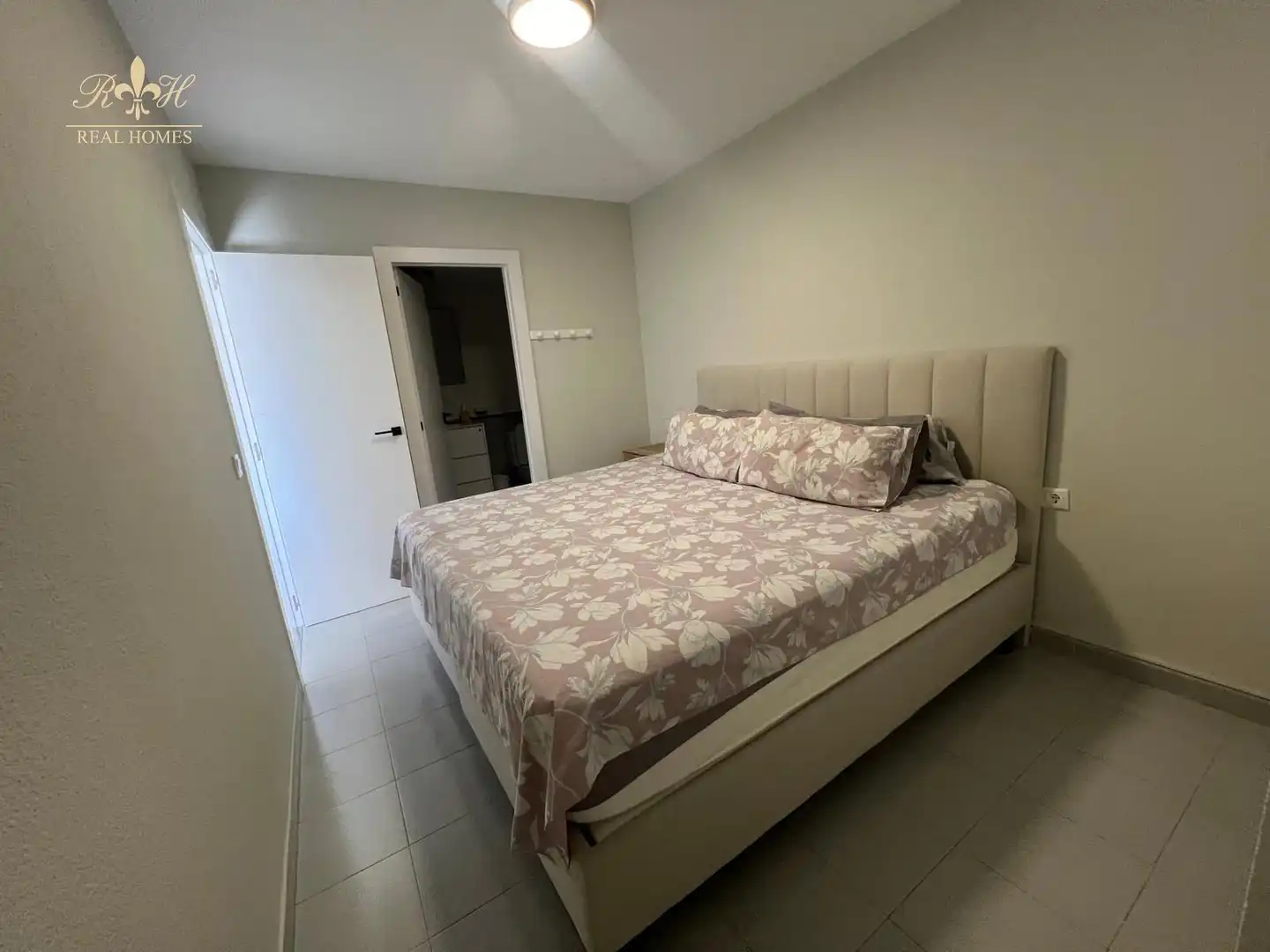 Habitación de Ático de alquiler en L'Alfàs del Pi con Aire acondicionado, Calefacción y Terraza