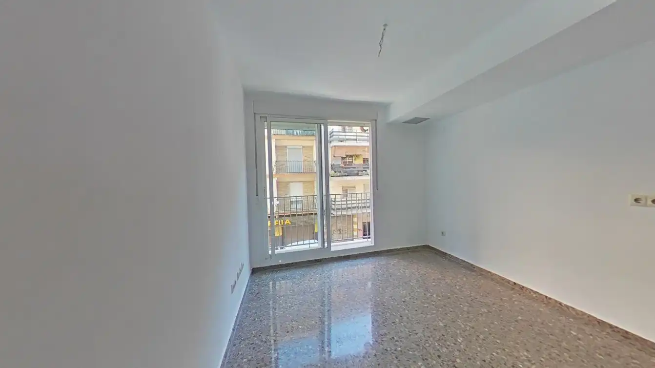 Vista exterior de Piso en venta en Mislata