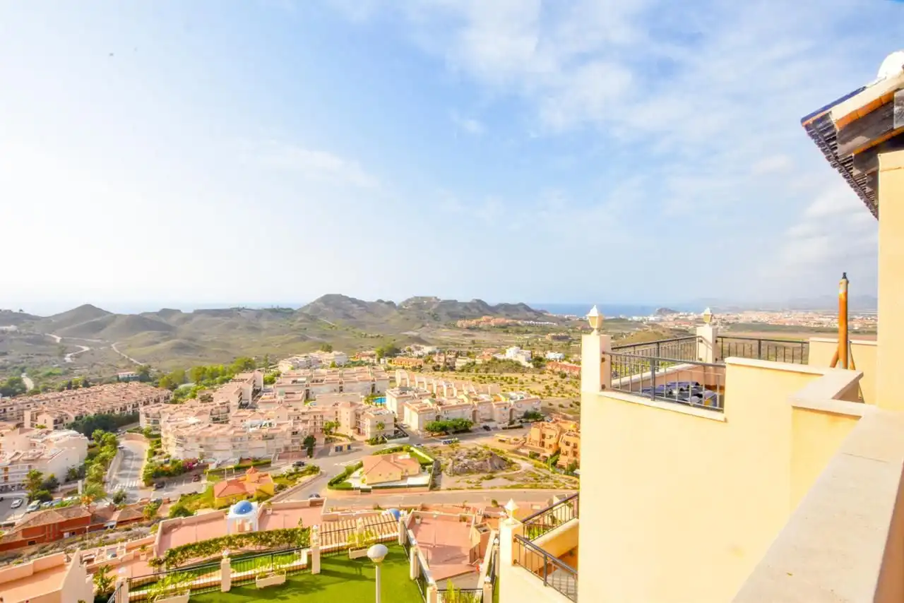 Vista exterior de Ático en venta en Águilas con Amueblado