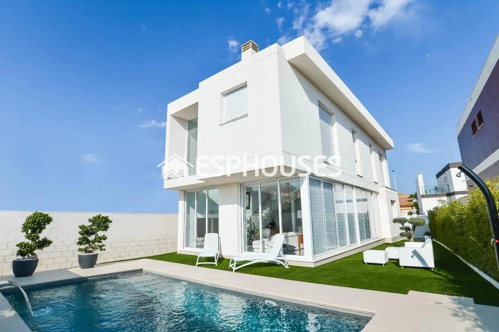 Casa amb balcó en venda a Gran Alacant