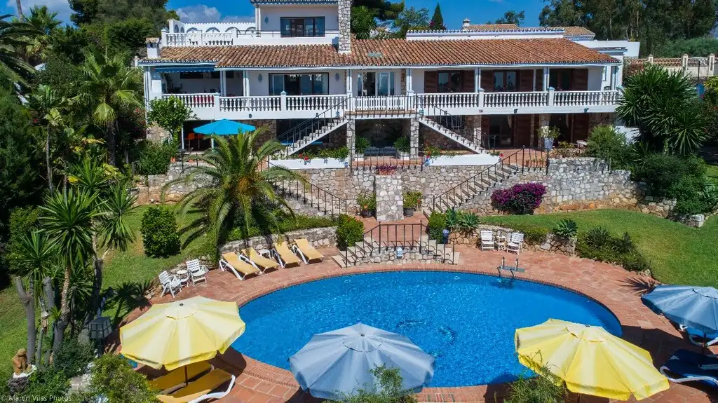 Detached house with pool for sale in Campo de Mijas