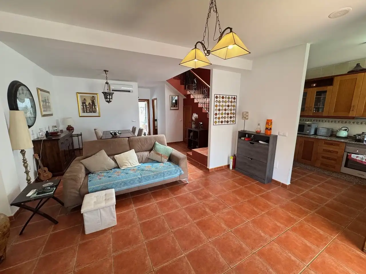 Sala d'estar de Casa adosada en venda en Mojácar amb Aire condicionat i Terrassa