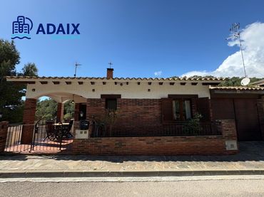 Casa a schiera con balcone in vendita a Roda de Barà