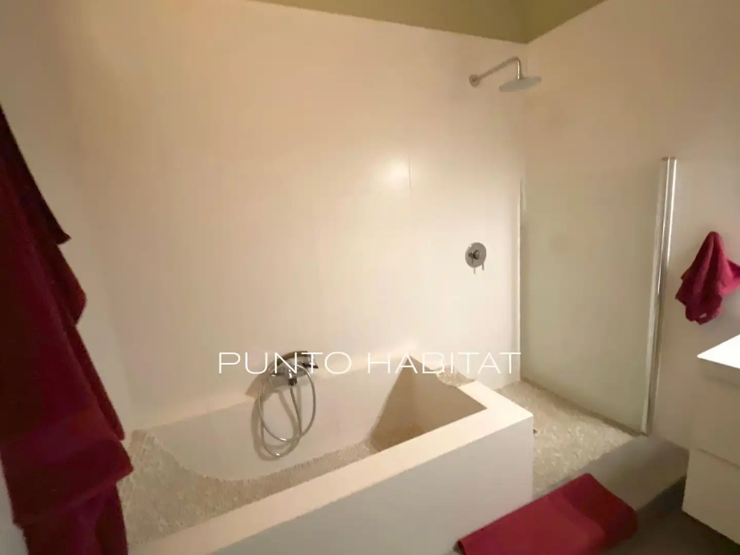 Wohnung zur Miete in Carrer Carrer Còrsega, Dreta de l'Eixample