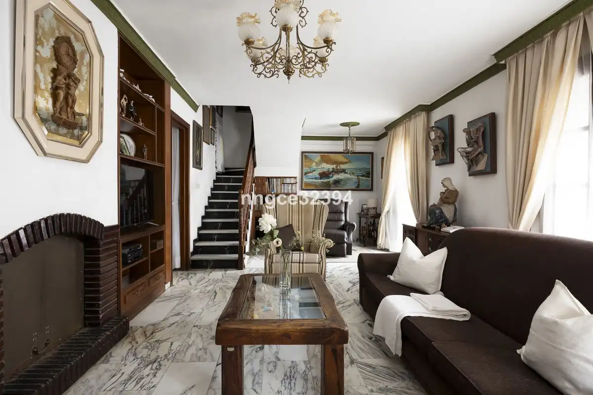 Villa mit Terrasse zum Verkauf in Calle Jerez 1, imagen 2