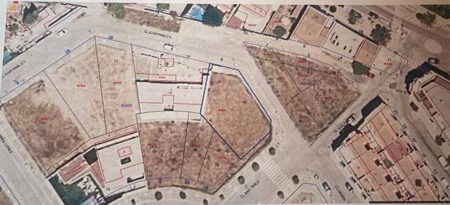 Terreno residencial en Venta en Camino de Onda - Salesianos