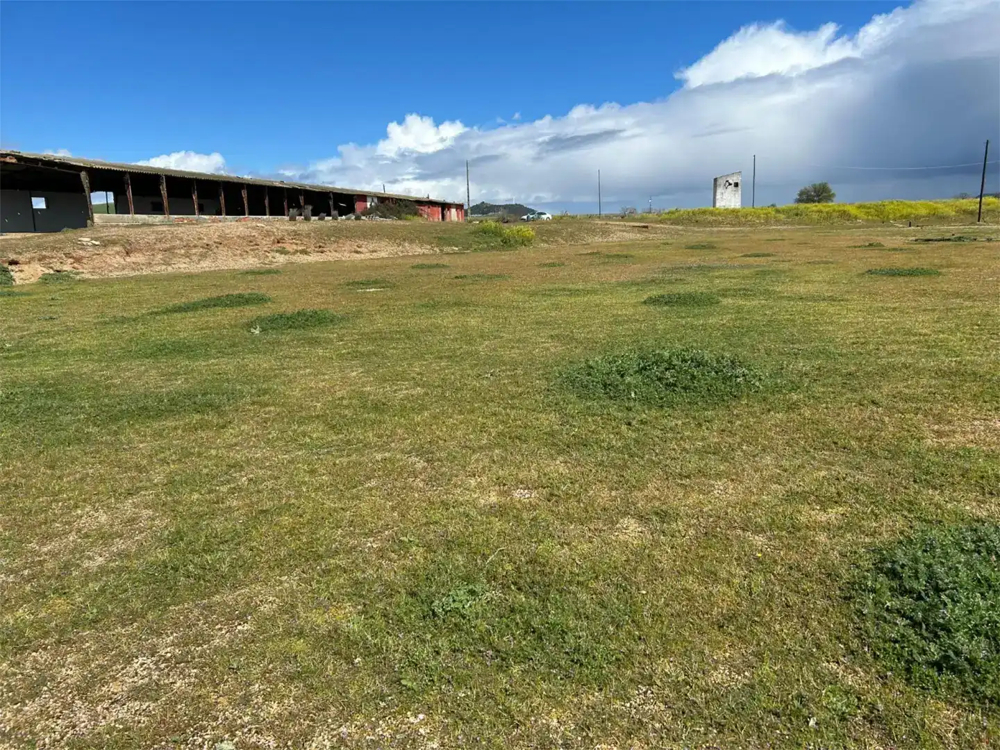 Finca rústica en venda en Dueñas amb Jardí privat