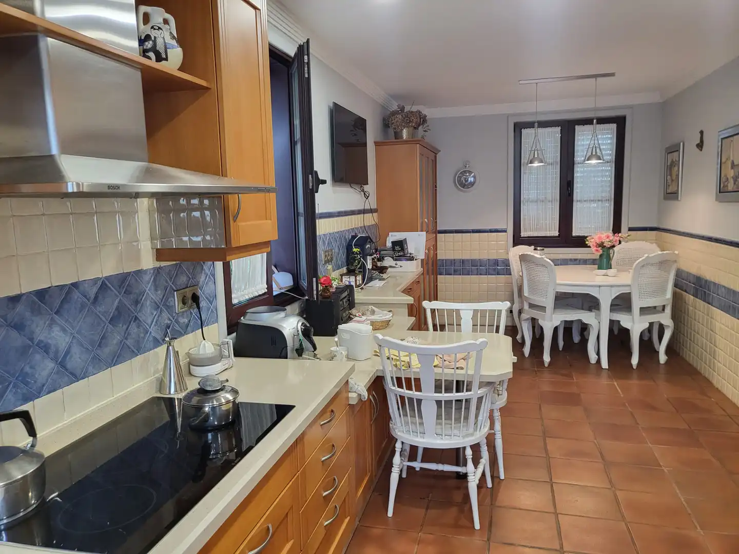 Cocina de Casa o chalet de alquiler en Vigo  con Calefacción, Jardín privado y Amueblado