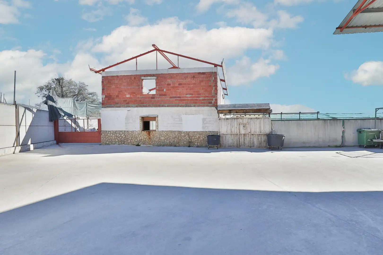 Industrial buildings for sale in Calle Atalaya, Alcalá la Real