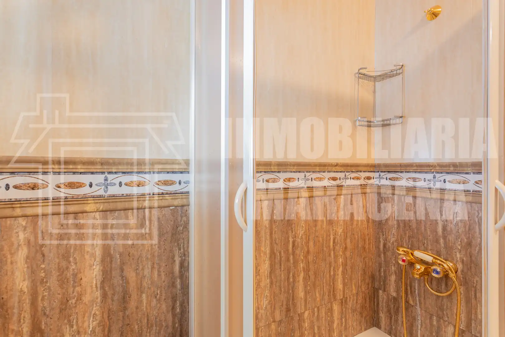 Bedroom of Houses for sale in Granada  with Air Conditioner, Terrace and Oven