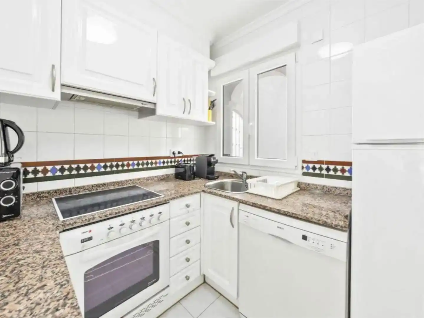 Cocina de Casa o chalet de alquiler en Dénia con Jardín privado, Parquet y Piscina