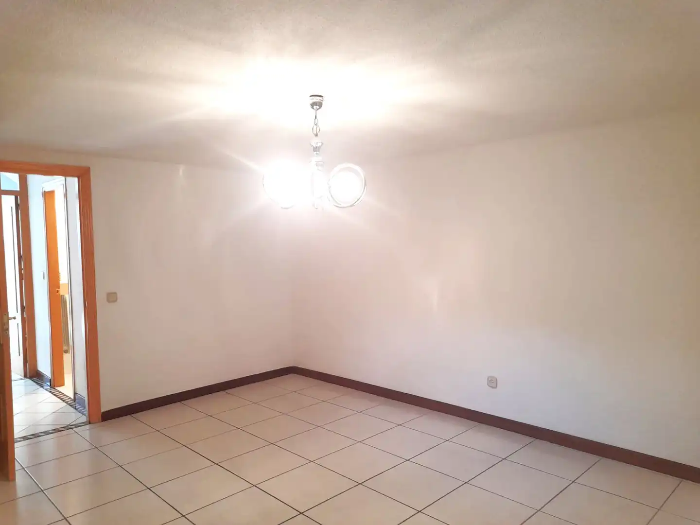 Comedor de Casa adosada en venta en Pozuelo de Alarcón con Aire acondicionado, Calefacción y Jardín privado