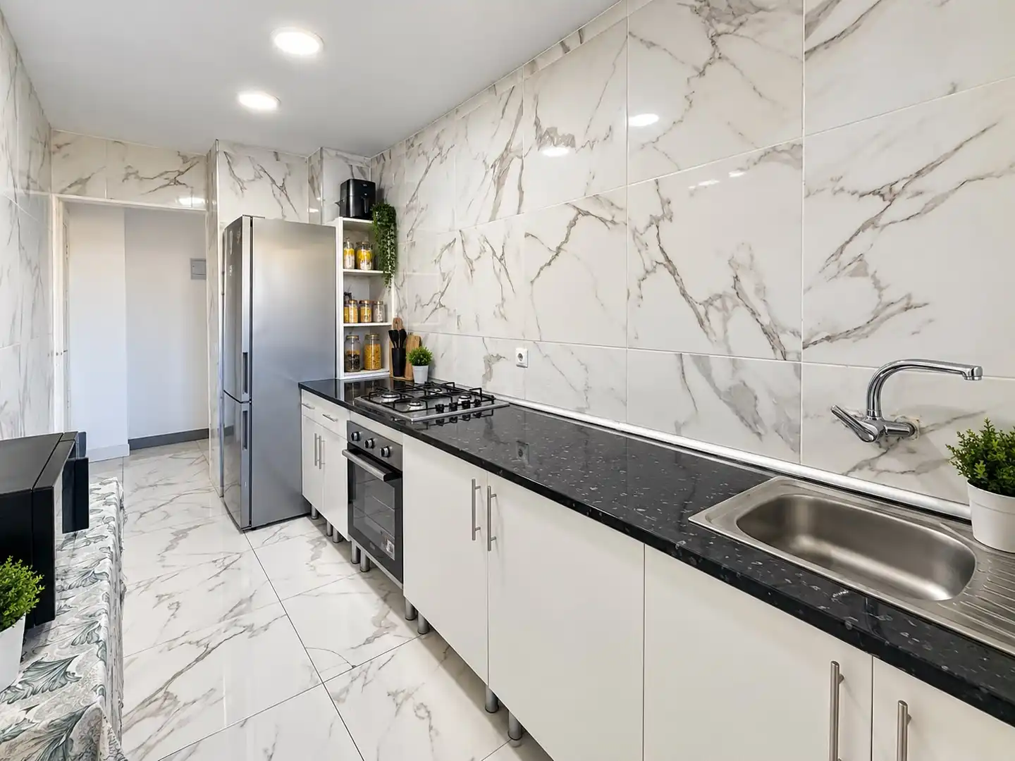 Cocina de Piso en venta en Bailén - Miraflores