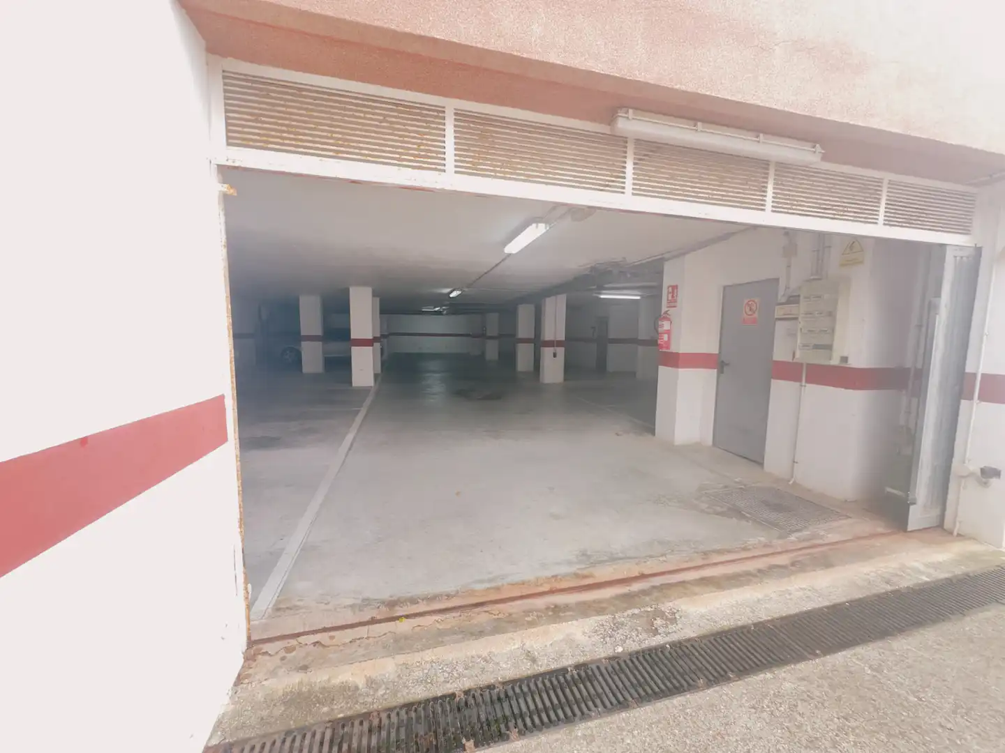 Parking de Apartamento en venta en Elche / Elx con Aire acondicionado, Terraza y Amueblado