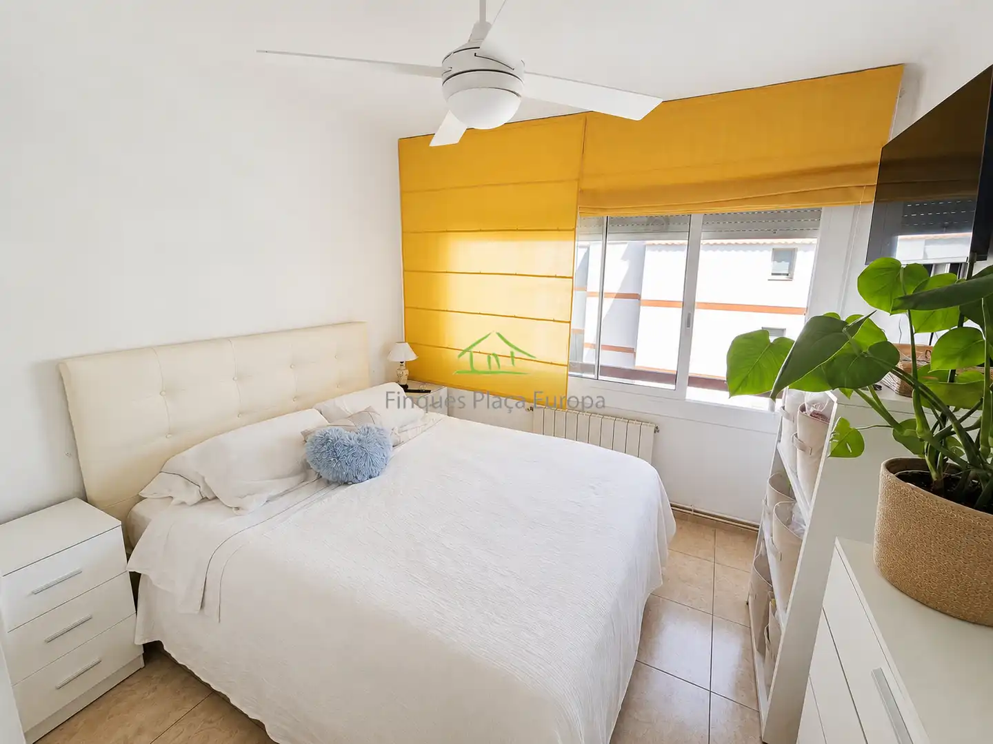Habitación de Apartamento en venta en Castell d'Aro, Platja d'Aro i s'Agaró con Aire acondicionado, Calefacción y Terraza