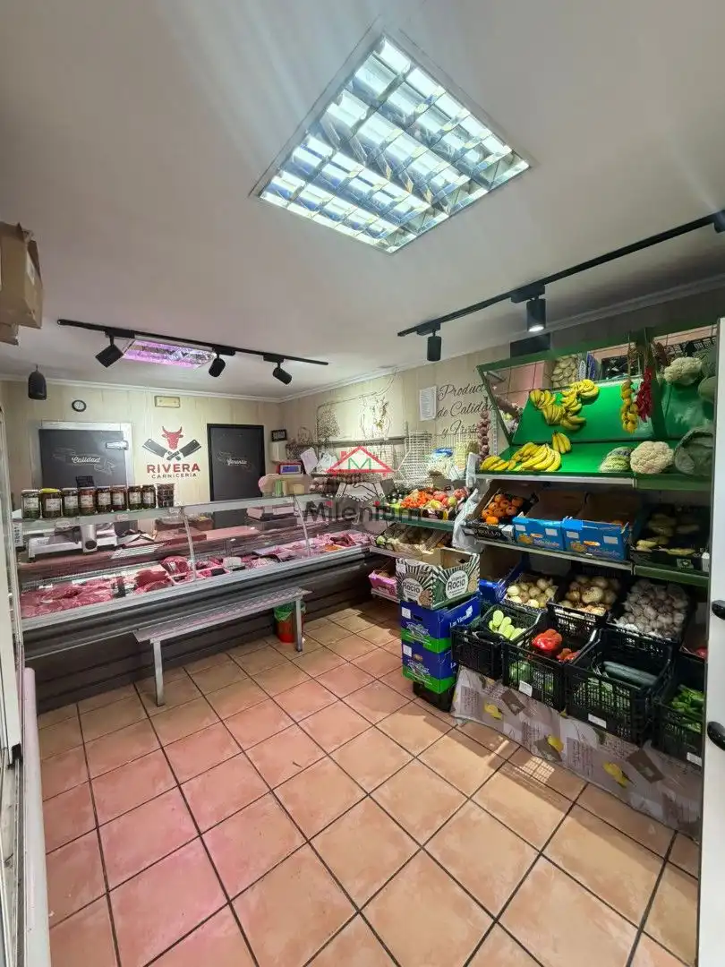 Local comercial en venta en Calle Alexander Henderson, imagen 2