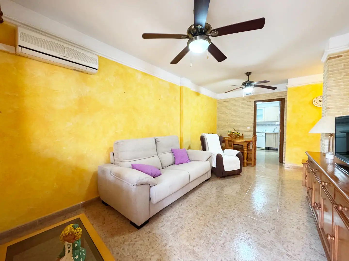 Living room of Ground floor for sale in Los Alcázares  with Air Conditioner, Terrace and Furnished