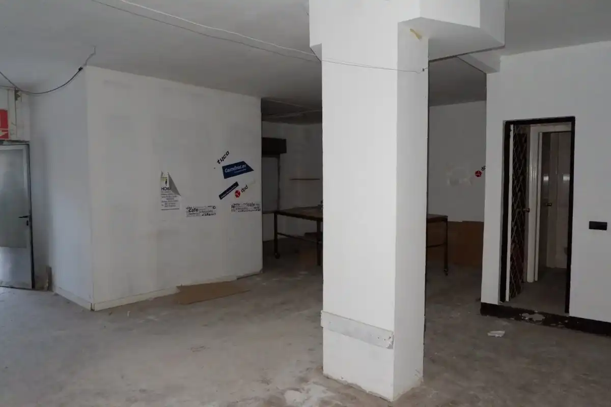 Geschaftsraum zur Miete in La Vega - La Sal