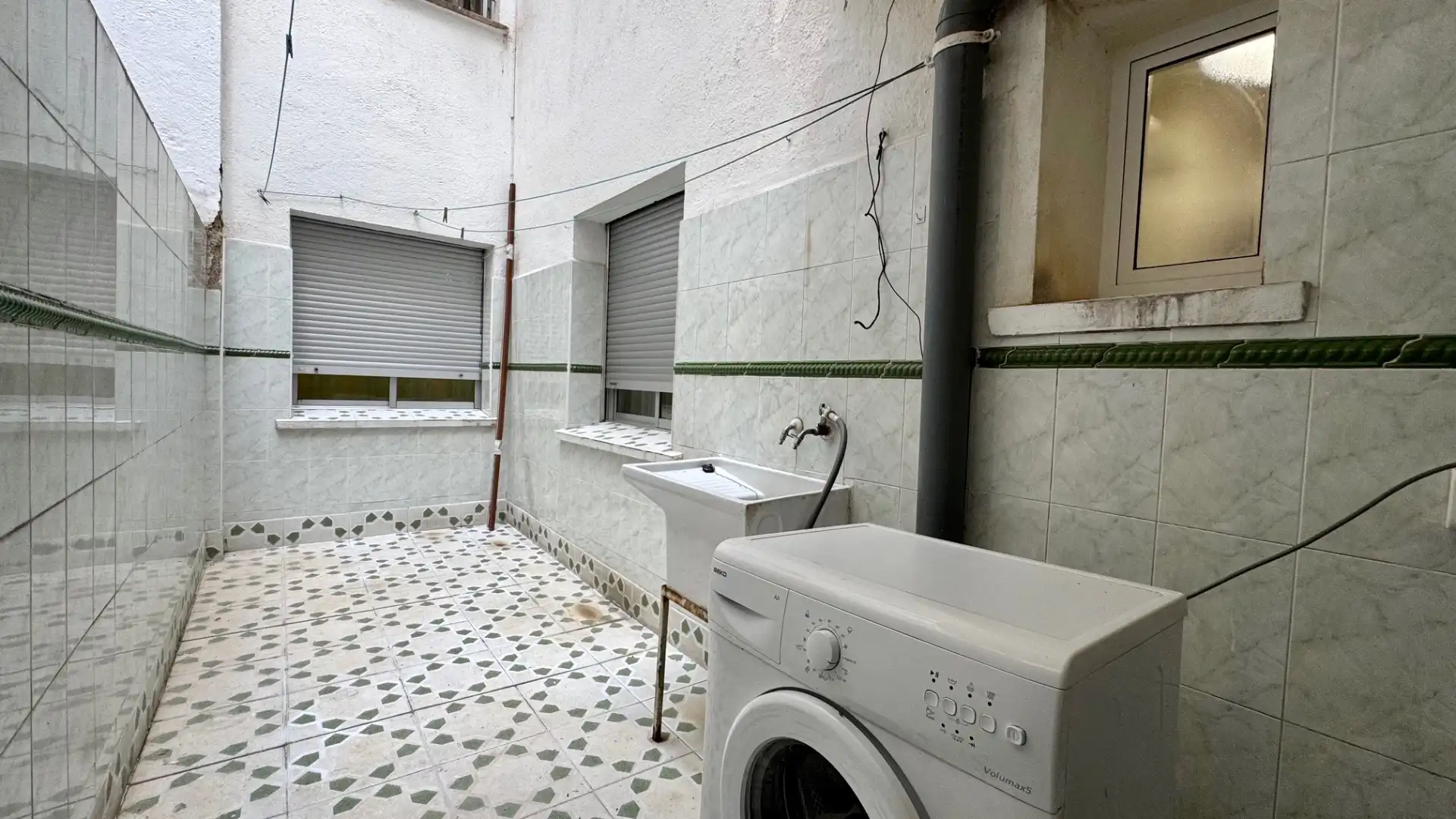 Bany de Pis en venda en Cáceres amb Calefacció, Terrassa i Moblat