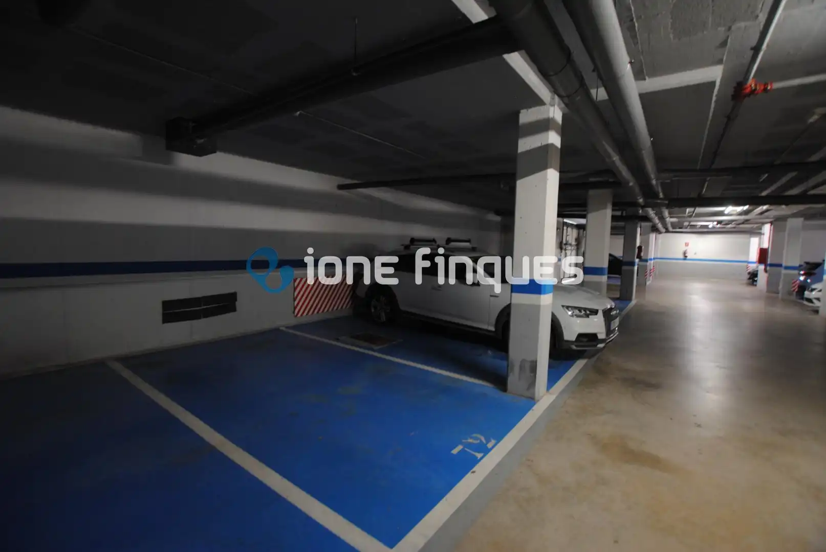 Parkplatz von Wohnung zum Verkauf in Sant Cugat del Vallès mit Heizung, Privatgarten und Terrasse
