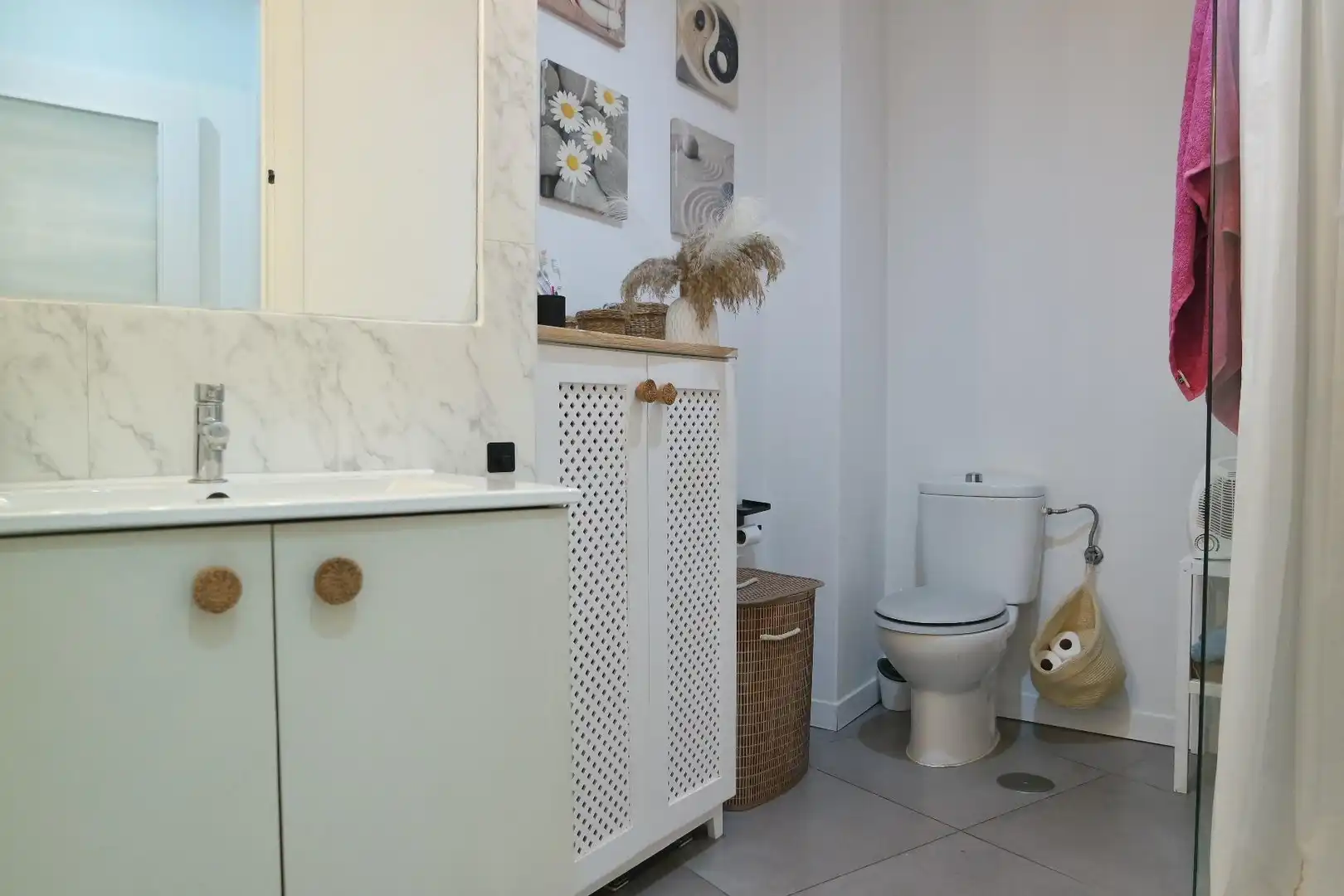 Bathroom of Flat for sale in Sanlúcar de Barrameda  with Air Conditioner, Heating and Storage room