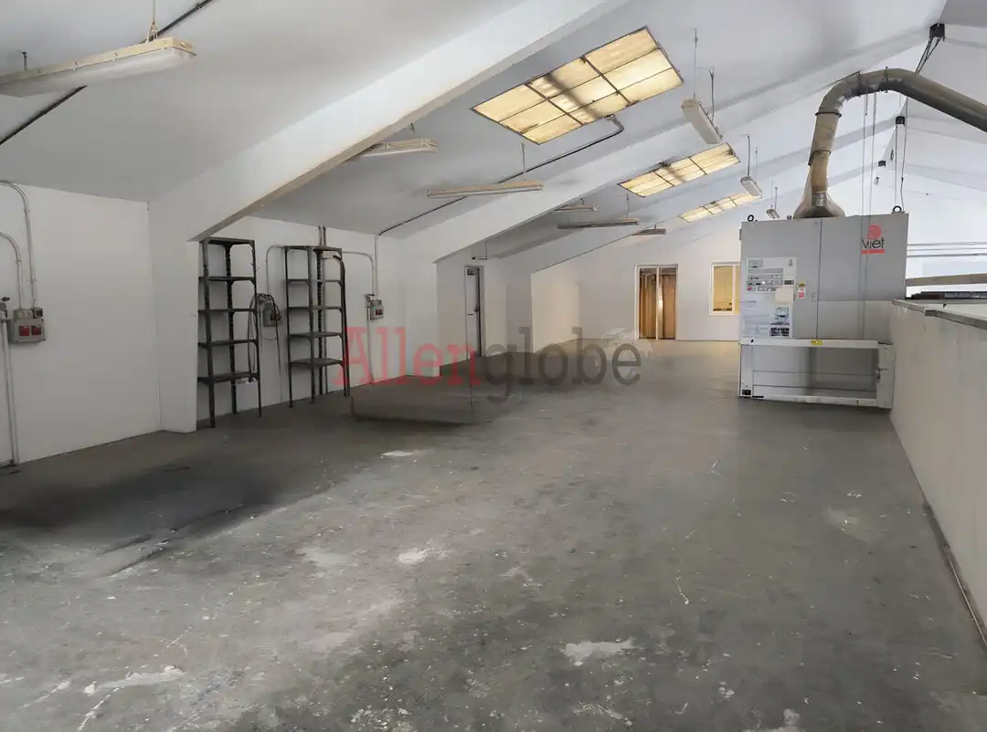 Industrial buildings for rent in Siero