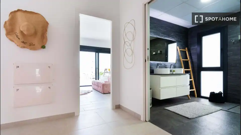 Apartamento para compartir en Finestrat con Aire acondicionado, Terraza y Amueblado