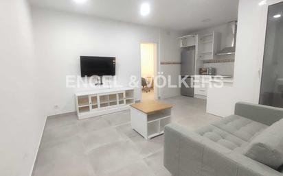 Living room of Apartment for sale in  Barcelona Capital  with Air Conditioner, Heating and Furnished