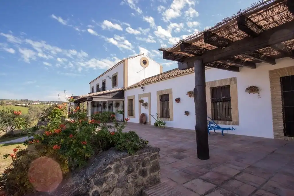 Vista exterior de Finca rústica en venda en Arcos de la Frontera amb Calefacció, Terrassa i Traster