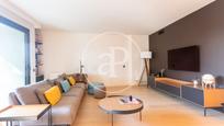 Living room of Flat for sale in Sant Just Desvern  with Air Conditioner, Heating and Terrace