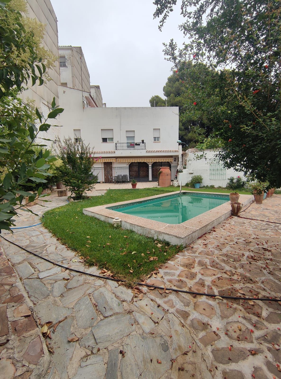 Piscina de Casa o xalet en venda en Úbeda amb Aire condicionat, Calefacció i Jardí privat